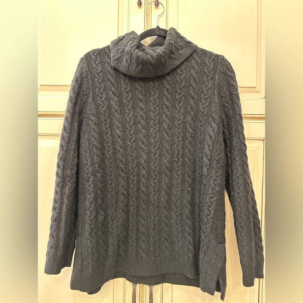 Cozy‎ Gray Cable Knit Turtleneck Sweater